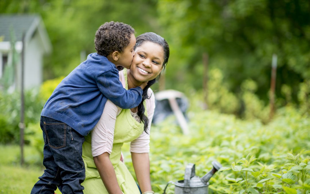 5 Clean Energy Ways to Make Mom Happy