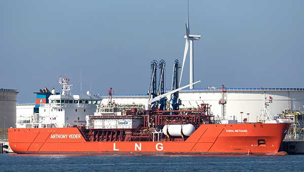 Liquefied Natural Gas (LNG) - image of ship transporting 